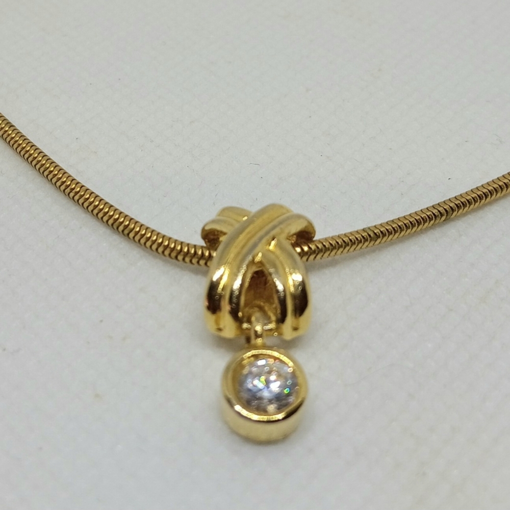 Vintage Elegant Goldtone Criss Cross Pendant Necklace